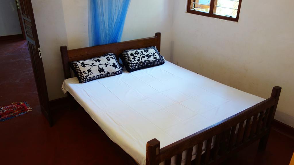 Hôtel Little White House à Trincomalee Extérieur photo